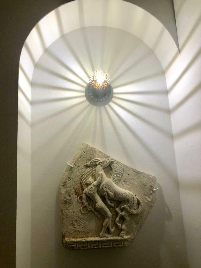 Athenaeum Acropolis Residence 1Min To Museum Buitenkant foto