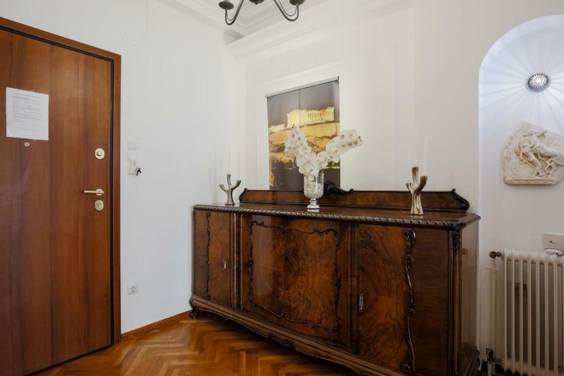 Athenaeum Acropolis Residence 1Min To Museum Buitenkant foto