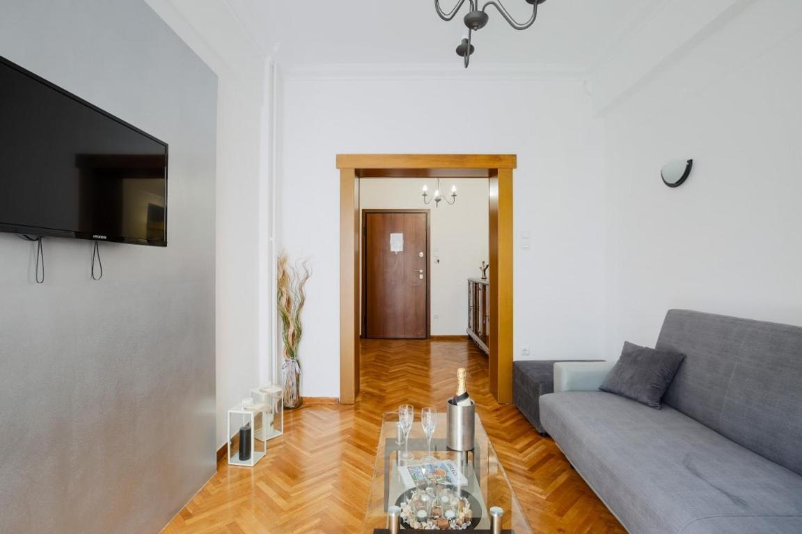 Athenaeum Acropolis Residence 1Min To Museum Buitenkant foto